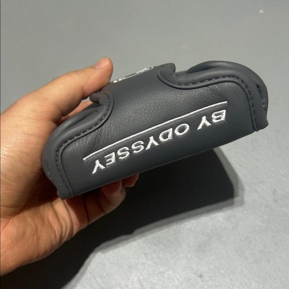 Odyssey Mallet Putter Golf Head Cover - Picture 4 of 8